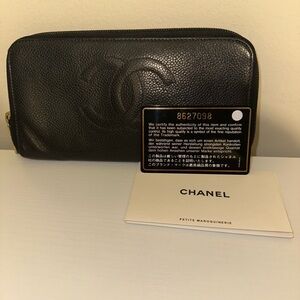 CHANEL Black Wallet